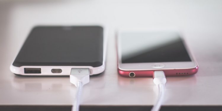 Six golden rules to charge the mobile every day