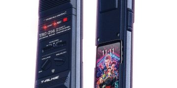 Stranger Things: this case turns the phone into a real 1985 Walkie Talkie